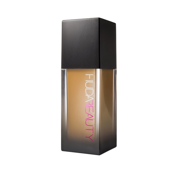 Huda Beauty Faux Filter Foundation - Baklava - Picture 1 of 2